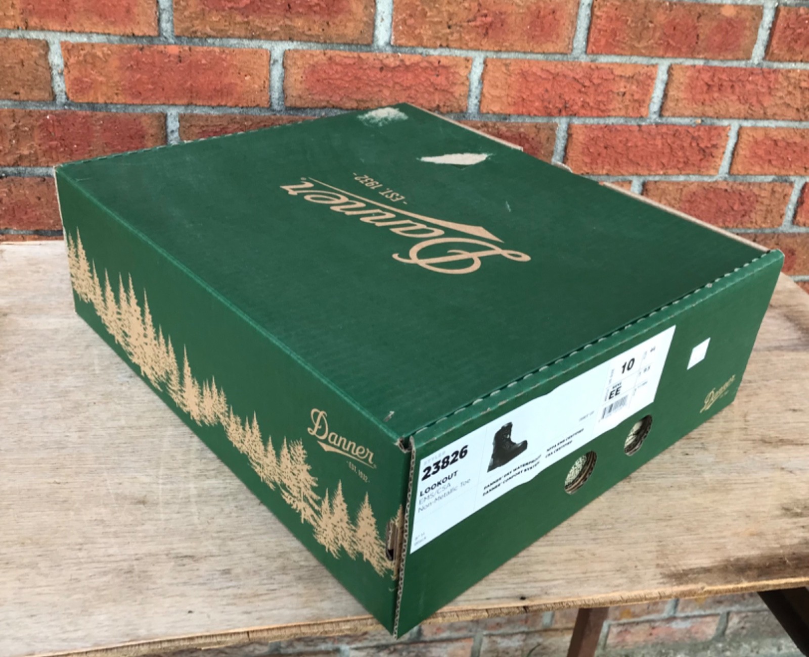 NEW IN BOX MEN’S 10EE DANNER LOOKOUT EMS/CSA 8” TALL BLACK SIDE ZIP SAFETY BOOTS