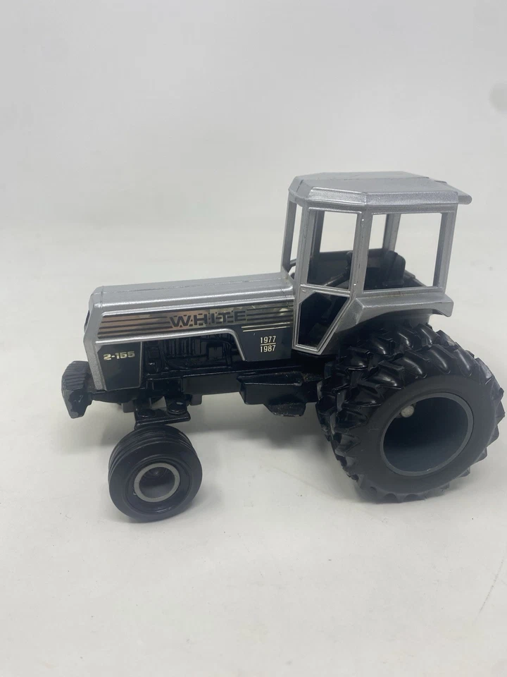 RARE Oliver White Farm Toy 2-155 10th Anniversary - Image 2 of 4