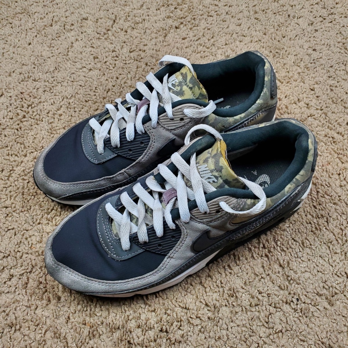 Sneaker Air Max 90 Enigma Stone On Feet Nike Air Max 90 Light