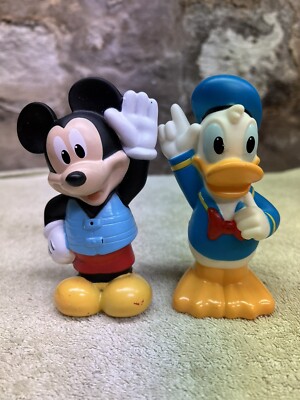 Disney Junior Mickey Mouse & Donald Duck Bath Pool Water Squirter Toy USED