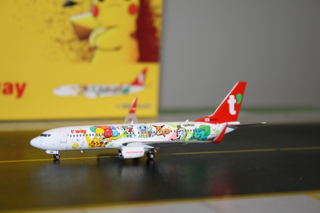 Phoenix 1:400 T'Way Airlines Boeing 737-800 HL8306 (04510 Phoenix 1:400 T'Way Airlines Boeing 737-800 HL8306 (04510