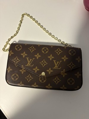 Gucci GG Pattern Shoulder Bag w/ Chain Strap Snap Closure Silver