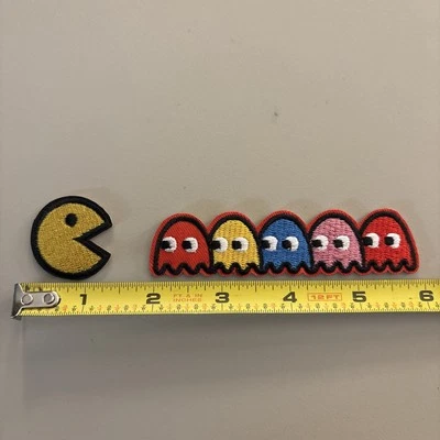 Pac-Man & Ghost (Iron on patch) Arcade / Video Games / Mrs. Pac-Man