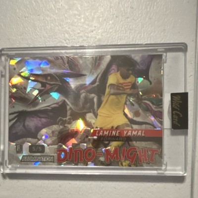 Wild Card Alumination Dino-Might Lamine Yamal FC Barcelona DMPTE1-LY2 5/5