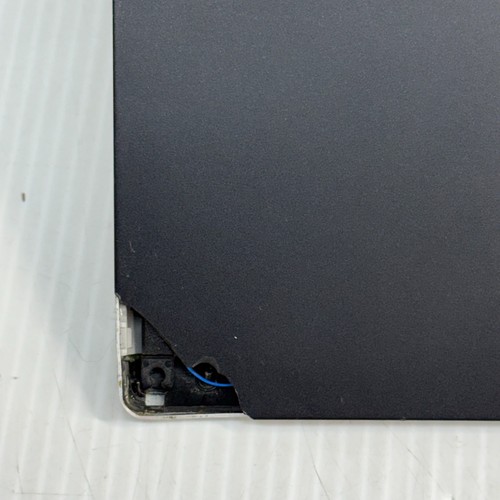 Dell Vostro 5490 i7-10510U 14" Windows 11 Pro Laptop 128GB SSD 16GB *ROUGH SHAPE - Picture 7 of 21