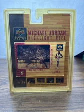 Michael Jordan Upper Deck Diamond Vision “Finals Strike” Motion Card w/ Case