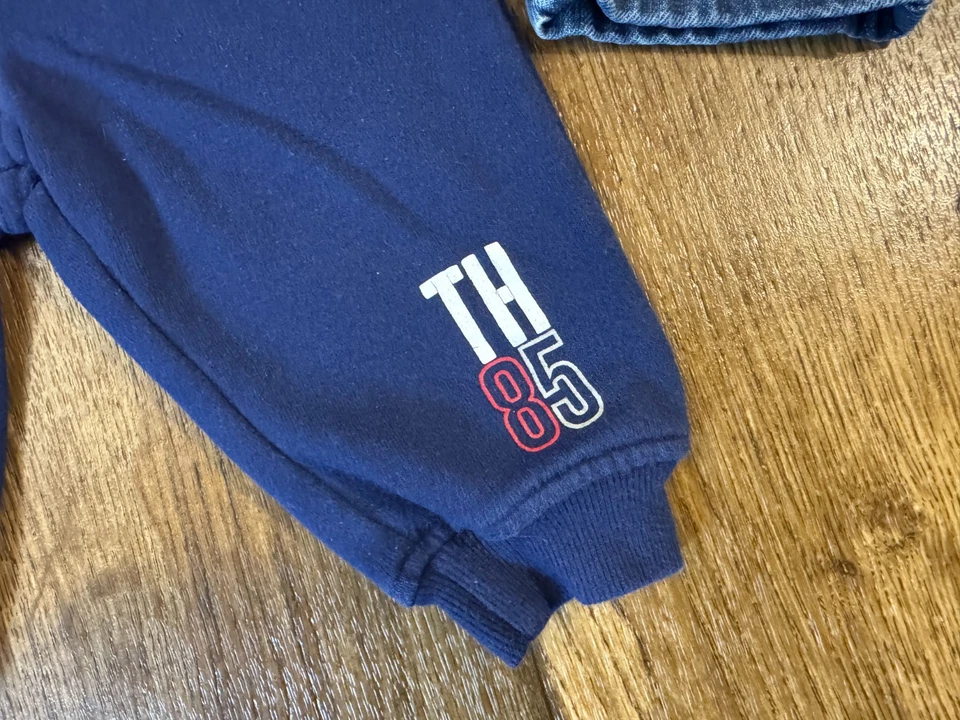 Vintage Y2K Tommy Hilfiger Baby Boy 6/9 Months Sweats Pants Jeans Lot Bundle - Image 4 of 4