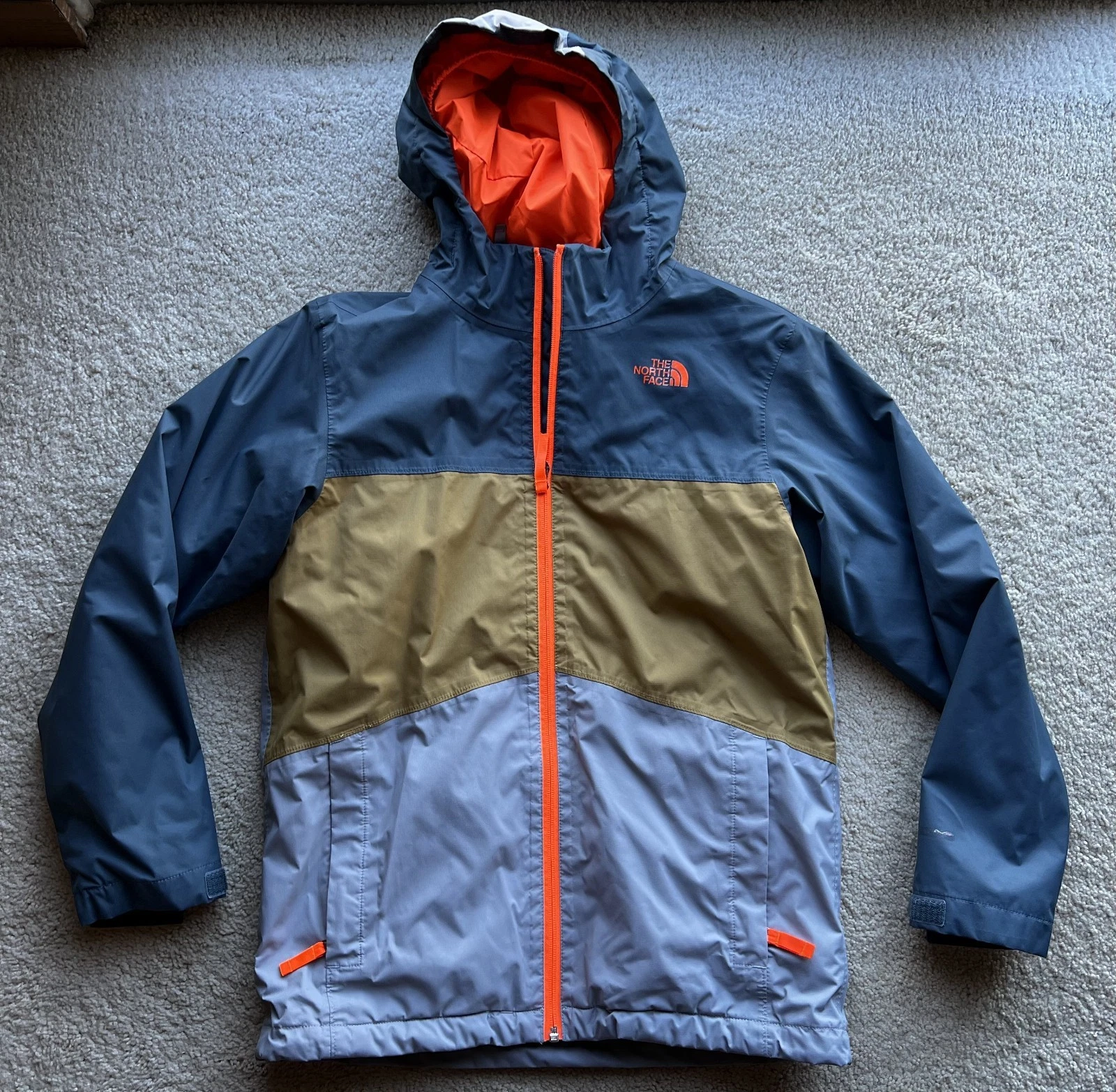 The North Face Boys Triclimate 3-in-1 Jacket L 14-16 Grey/Brn/Org Fleece Shell
Opens in a new window
