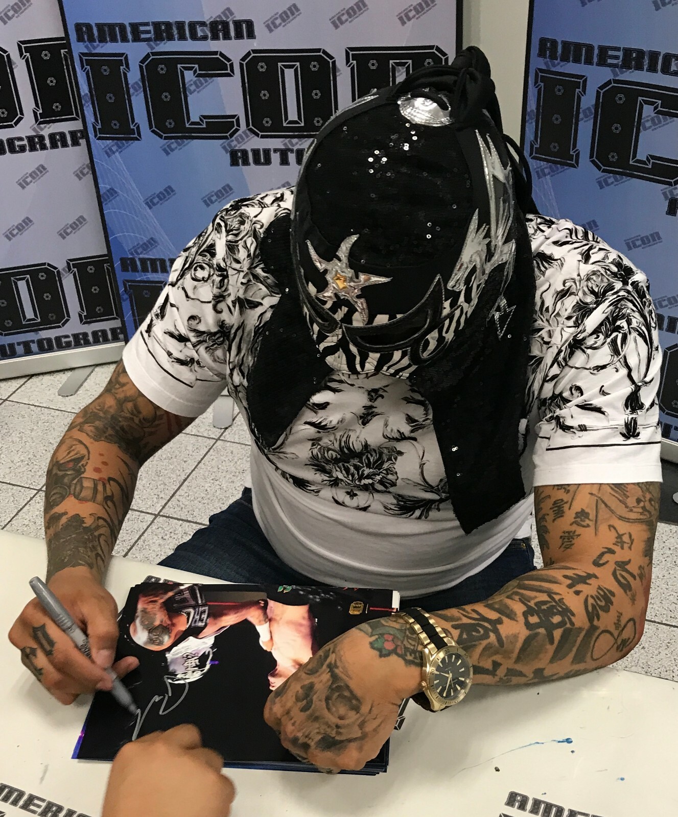 Exploring My Tattoo Collection Tour, image size:1327x1600