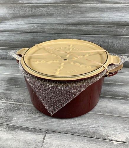 Dutch Oven W/ Lid Burgundy Red Enamel Round Cast Iron 5 Qt French France Vintage - Picture 14 of 18