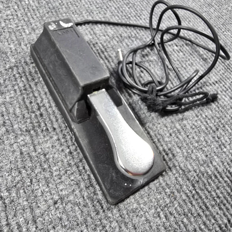 VFP-1-25 Single Piano-Style Sustain Pedal with Polarity Switch Made in Italy - Image 4 of 4
