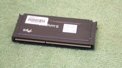 Intel Pentium II MMX 266MHZ SL265 266/512/66 Mhz FSB Slot 1 CPU Prozessor