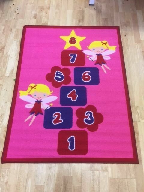 girls play rug