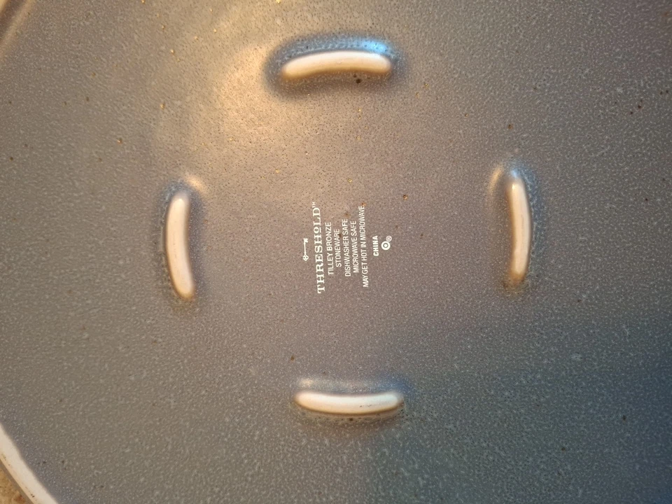 Набор из 3 бронзовых серых обеденных тарелок Threshold Tilley 11 дюймов 🆓️🎁W 👀 деталь - Изображение 4 из 4