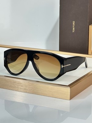 TOM FORD Bronson TF1044 Unisex Sunglasses 60 12-140
