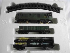 OLD BRITISH RAILWAYS GREEN DIESEL LOCO + CAR TRANSPORTER + OPEN GOODS WAGON