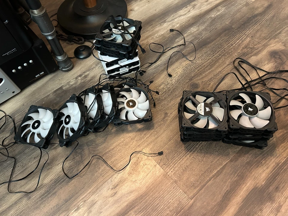 52 ventiladores Corsair - enorme lote a granel 120 140 LED ML varios para proyecto Air AF SP Foto 3 de 4