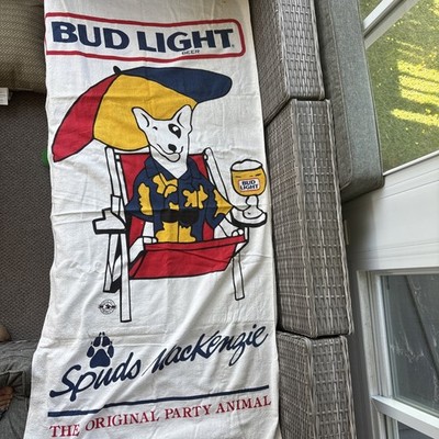 NWT 1980 s Bud Light Spuds Mackenzie Party Animal Collectible Towel Breweriana