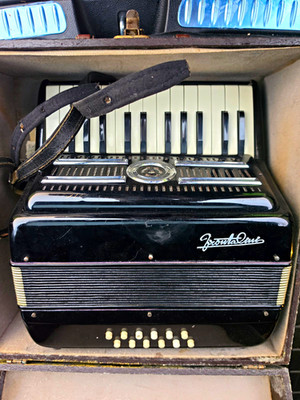 Frontalini accordion 
