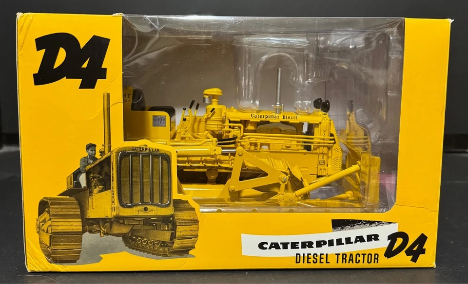 Caterpillar D4 Tractor with No 4S Bulldozer 1/16 Scale Die Cast 1953 Model Year - Image 2 of 4