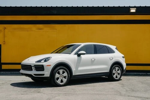 2019 Porsche Cayenne Sport Utility 4D Image 1 of 2