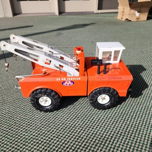 Vintage Orange Mighty Tonka 24 HR SERIVCE AA Wrecker/Tow Truck