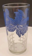 Vintage Blue Hibiscus Daffodil White Fence Lattice 4.75” Swanky Swig Glass Retro