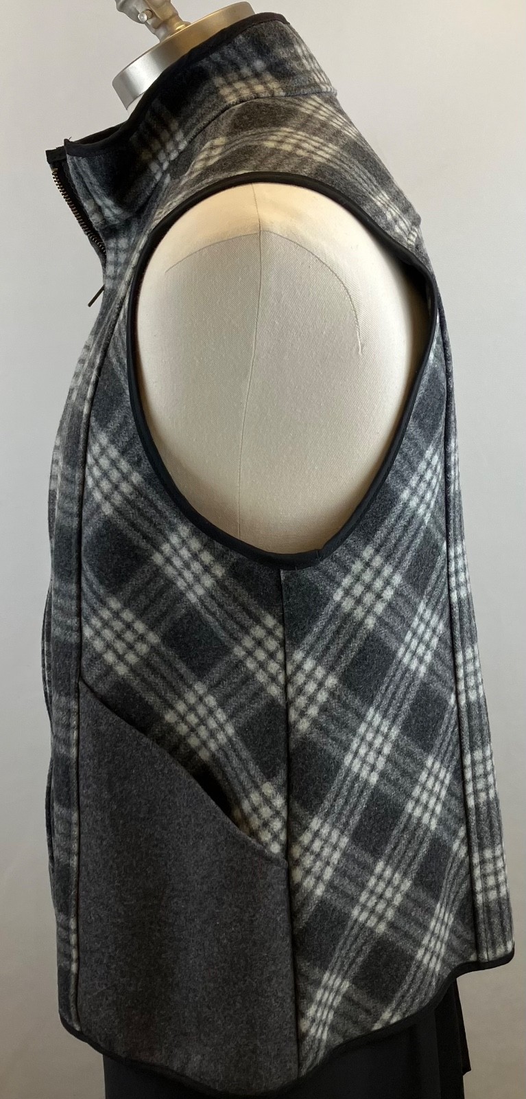 STORMY KROMER Size XL Gray/White Plaid Wool/Nylon… - image 2
