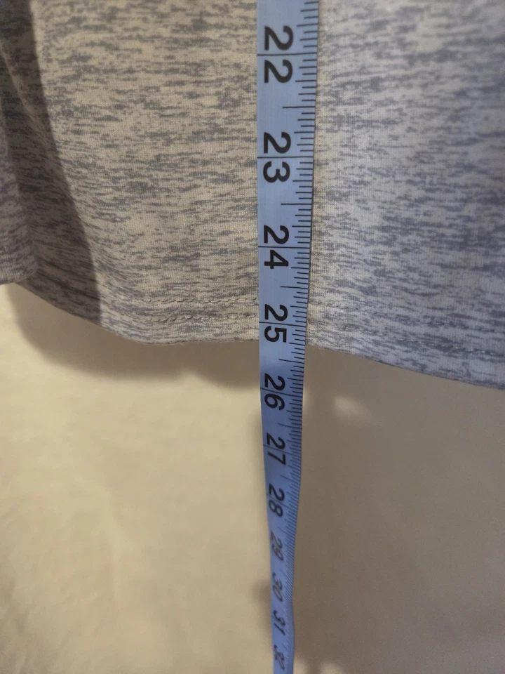 Camiseta informal manga larga cuello redondo estampado mariposa corazón mujer ropa Foto 4 de 4