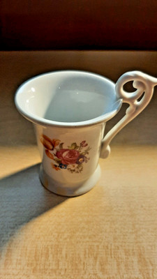 Mokkatasse Vintage ohne Untertasse Kahla art deco? Porzellan Rosenmotiv