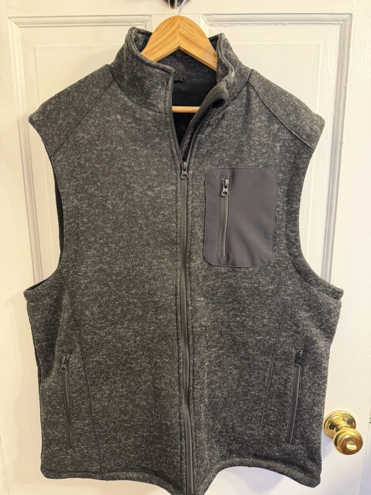 NEW Hammacher Schlemmer Men's Sleeveless Heated Sweater-Fleece Vest Size XL Gray
