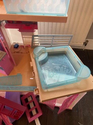 Mattel Barbie Dreamhouse Dollhouse Playset (GNH53)