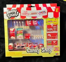 Teeny Tinies: Dum-Dums and Smarties Candy Shop: 20 Piece Mini Food Playset 