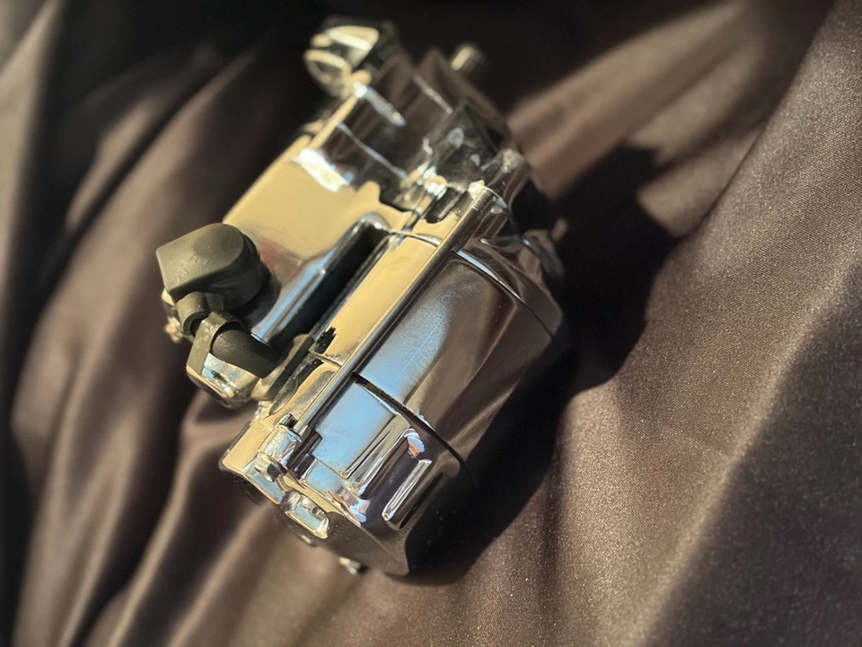 Motor de arranque cromado Harley Davidson 1,4 kW / 1,6 kW estilo - Big Twin Softail Dyna Foto 2 de 2