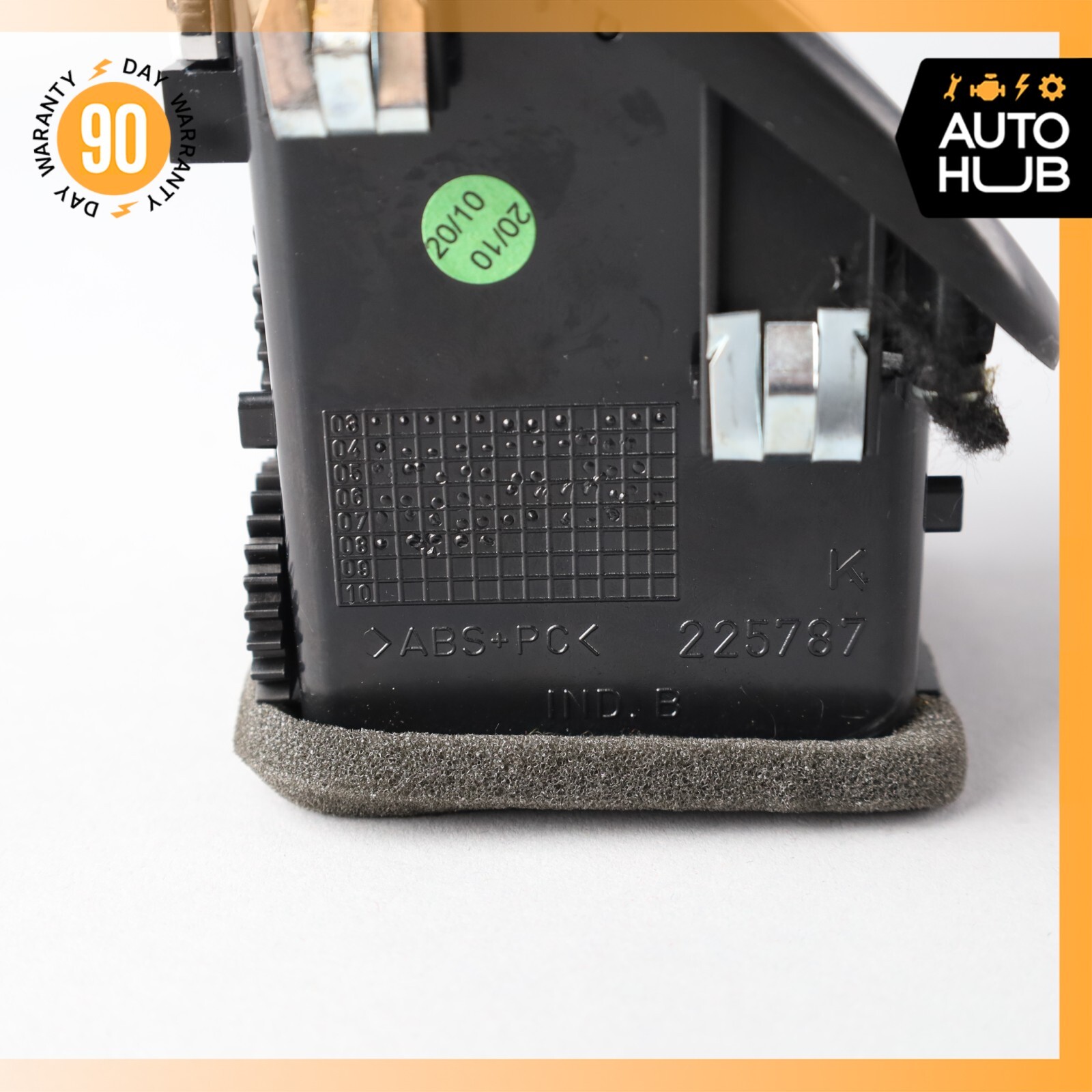 03-13 Maserati Quattroporte M139 Front Right or Left Console AC A/C Air Vent OEM
