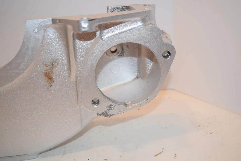 1957 1958 OLDSMOBILE 88 98 BELLHOUSING LOWER STARTER HOUSING 568680 -#C14 - Image 4 of 4