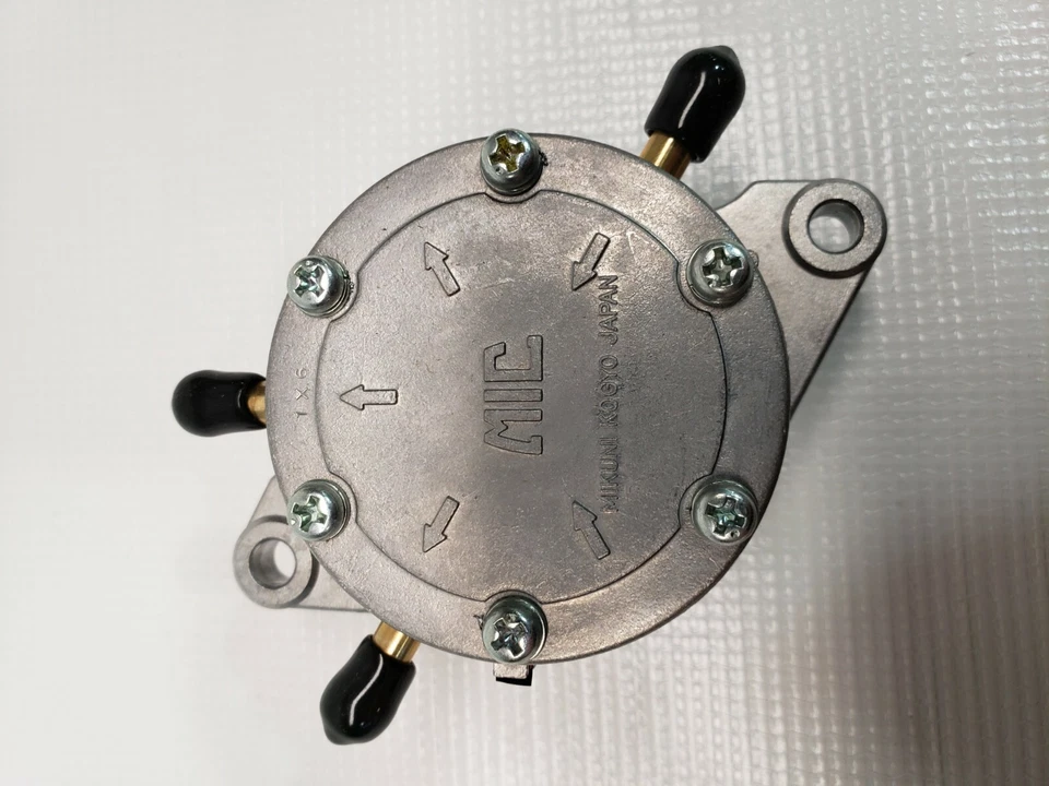 Mikuni - MK-DF52 -  Round Pulse Fuel Pump  - Image 3 of 4