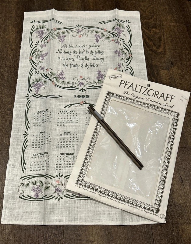Pfaltzgraff Calendar Towel 1995 Floral Flowers/Grapes Kitchen Wall Hanging New!