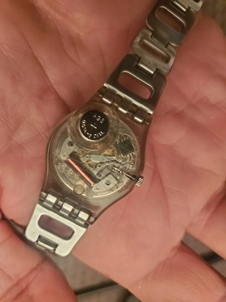 Vintage Swatch-Watche AG 2002 Anolog New Battery, Works Great, Ships Emediately - Image 3 of 4