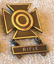 U.S. Army Sterling Silver Marksman Qualification Badge with Rifle Bar — listing 4