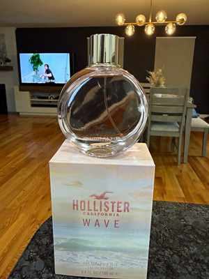 Hollister Wave EDP Spray 3.4 fl oz / 100 mL Floral Fruity Hibiscus