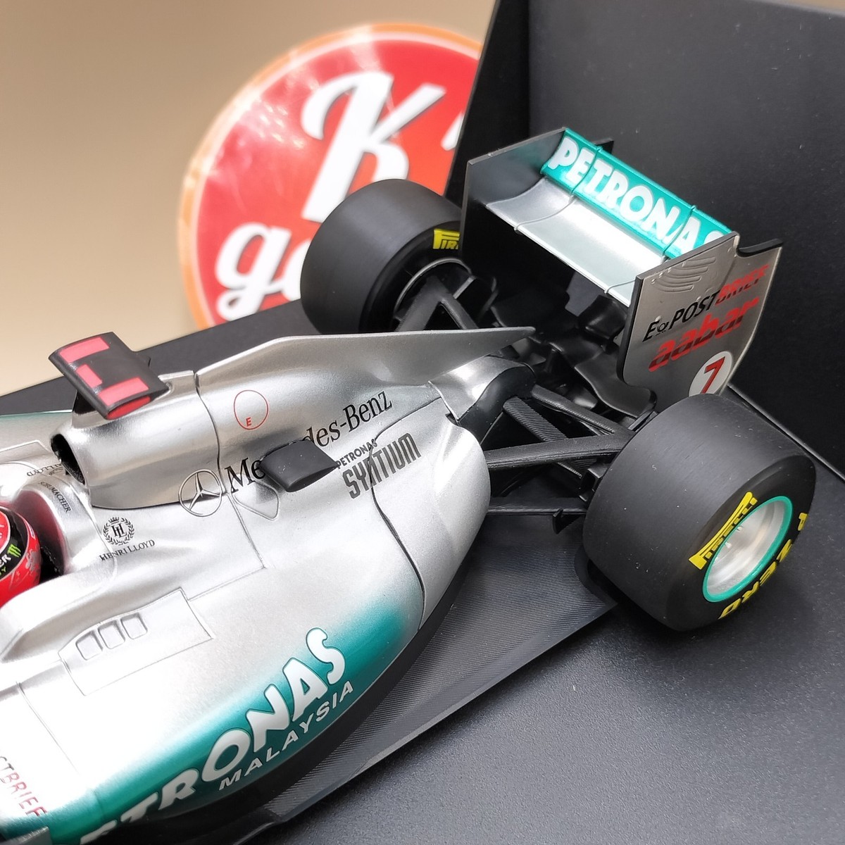 MINICHAMPS 1/18 Mercedes GP F1 Team Michael Schumacher Showcar