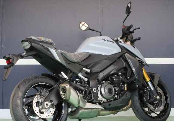 あう SUZUKI GSX-S1000 2022 BAR, PILLION FOOTREST LH 43621-37H50 | eBay