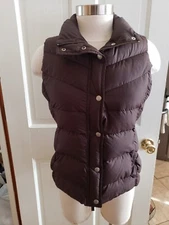 J CREW DARK BROWN QUILTED  SNAP & ZIP FRONT DOWN VEST w/DRAWSTRING SMALL 