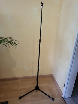 X 1 x K&M 199 Microfonstativ mit neuem K&M Microfonhalter