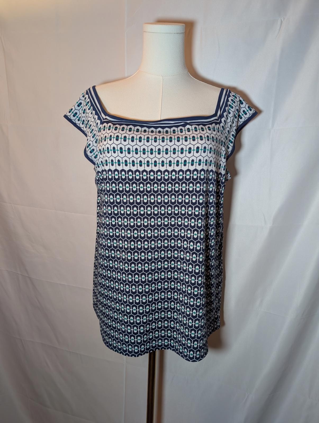 Max Studio Women's Large Geometric Patterned Cap … - image 1