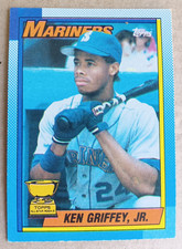 30 Ken Griffey Jr Cards-#336 RC Bloody Scar #27 Pacific Paramount #220-Bowman RC