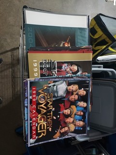 Lotto 14 calendari da parete Star Trek diversi da collezione anni 90 e 2000 non sigillati