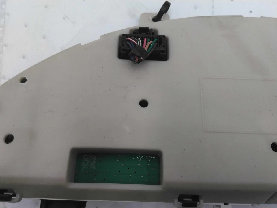 2013 GMC Acadia Speedometer Gauge White OEM 22971813 - Used, Scuffs - Image 3 of 4