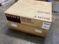 SONY .VPH-D50HTU MULTISCAN PROJECTOR NEW